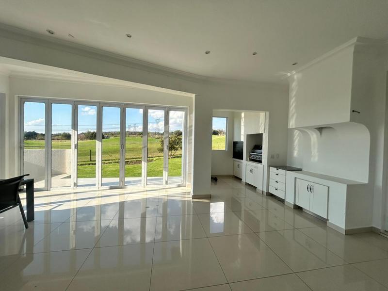 5 Bedroom Property for Sale in Blue Valley Golf Estate Gauteng