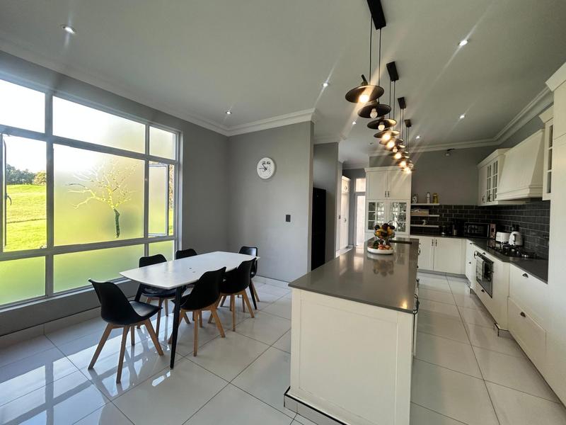 5 Bedroom Property for Sale in Blue Valley Golf Estate Gauteng