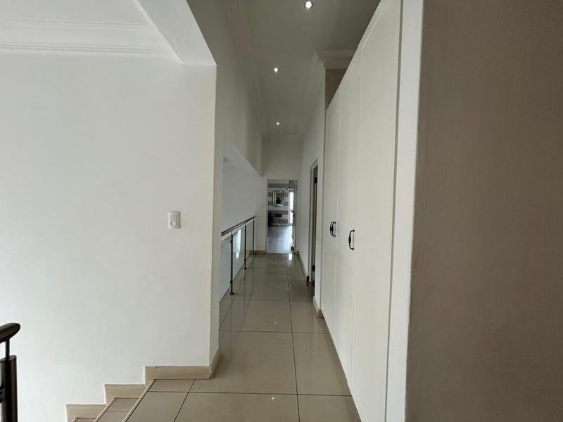 5 Bedroom Property for Sale in Blue Valley Golf Estate Gauteng