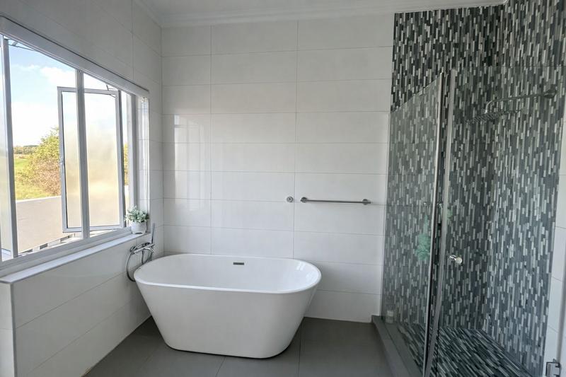 5 Bedroom Property for Sale in Blue Valley Golf Estate Gauteng