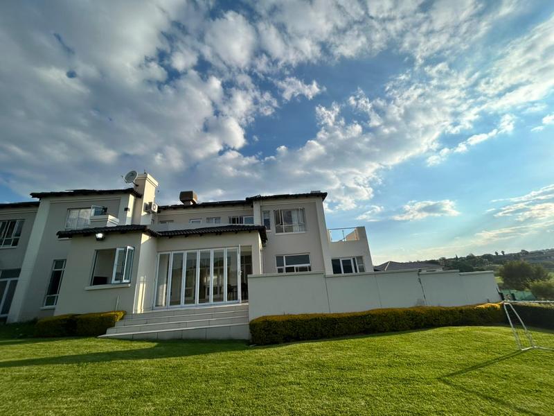 5 Bedroom Property for Sale in Blue Valley Golf Estate Gauteng