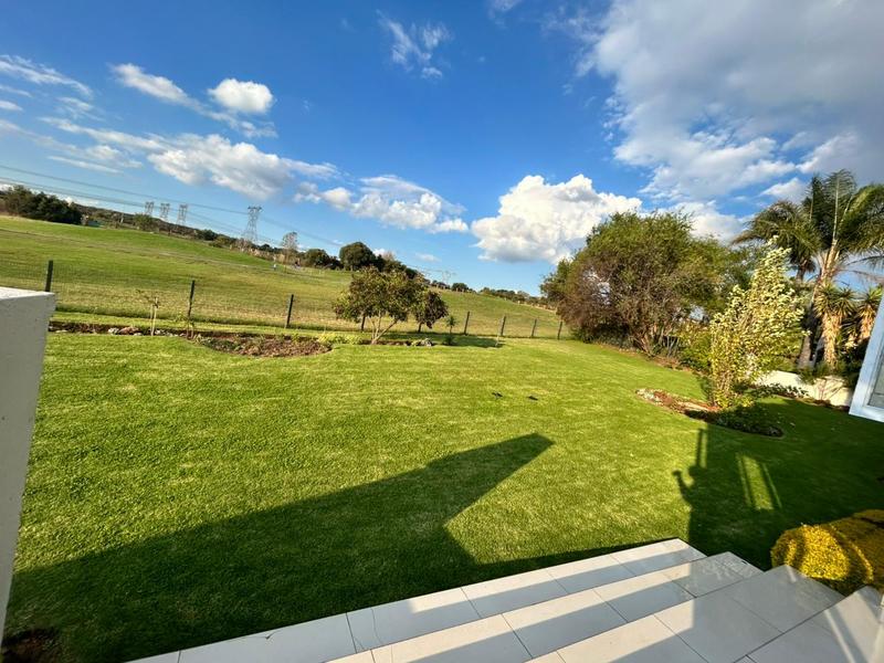 5 Bedroom Property for Sale in Blue Valley Golf Estate Gauteng