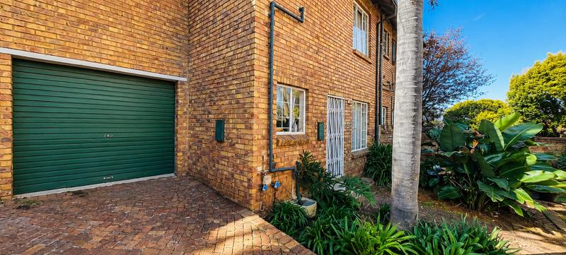 2 Bedroom Property for Sale in Highveld Gauteng