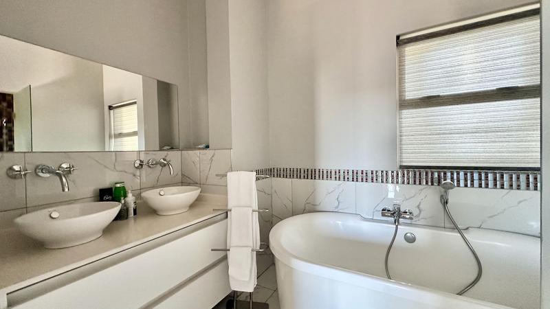 3 Bedroom Property for Sale in Sandton Central Gauteng