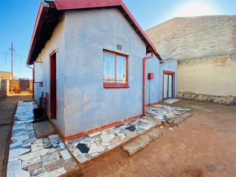 2 Bedroom Property for Sale in Protea Glen Gauteng