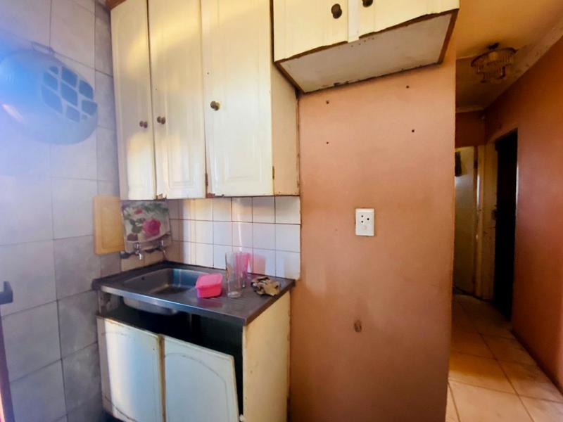 2 Bedroom Property for Sale in Protea Glen Gauteng
