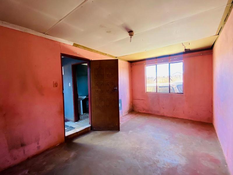 2 Bedroom Property for Sale in Protea Glen Gauteng