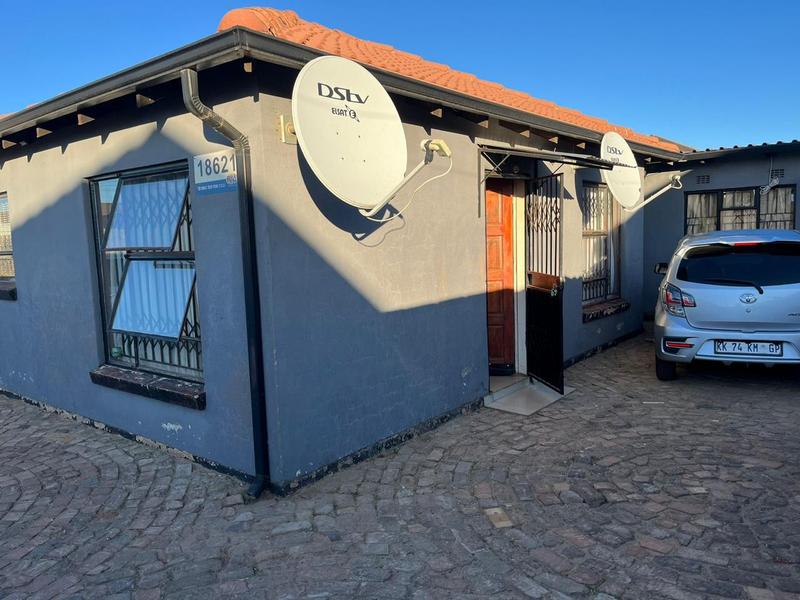 To Let 2 Bedroom Property for Rent in Braamfischerville Gauteng
