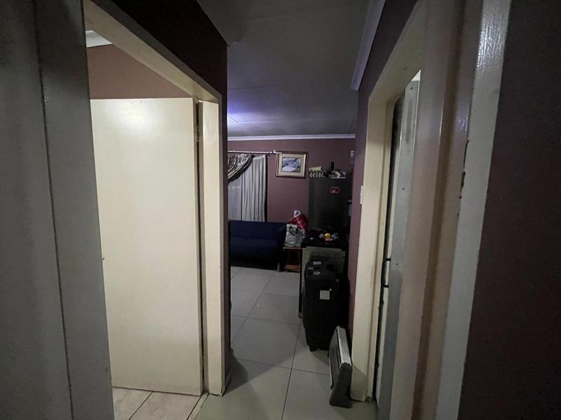 To Let 2 Bedroom Property for Rent in Braamfischerville Gauteng