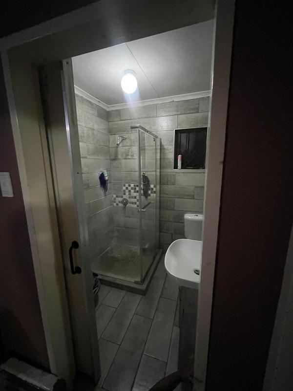To Let 2 Bedroom Property for Rent in Braamfischerville Gauteng