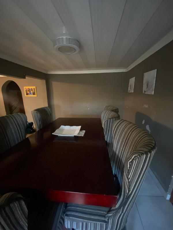 5 Bedroom Property for Sale in Tsakane Gauteng