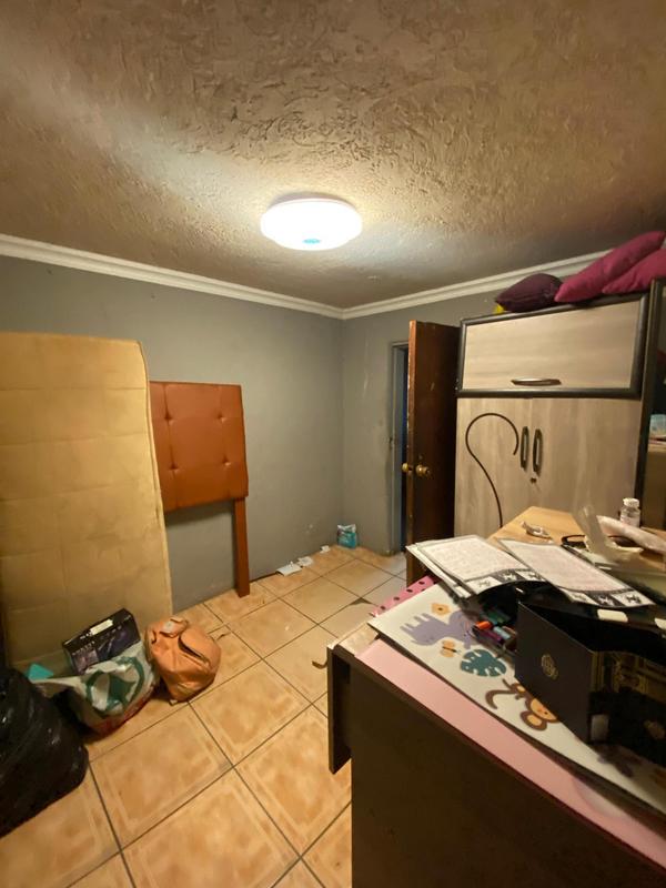 5 Bedroom Property for Sale in Tsakane Gauteng