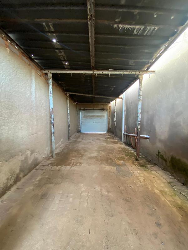 5 Bedroom Property for Sale in Tsakane Gauteng