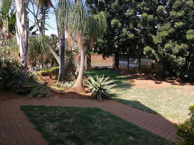 4 Bedroom Property for Sale in Dorandia Gauteng