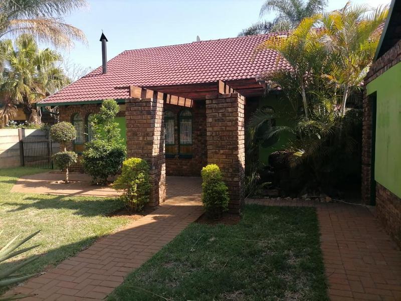 4 Bedroom Property for Sale in Dorandia Gauteng
