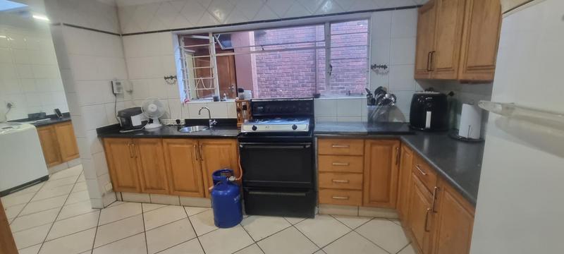 5 Bedroom Property for Sale in Eldoraigne Gauteng