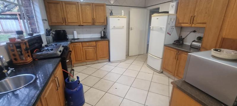 5 Bedroom Property for Sale in Eldoraigne Gauteng