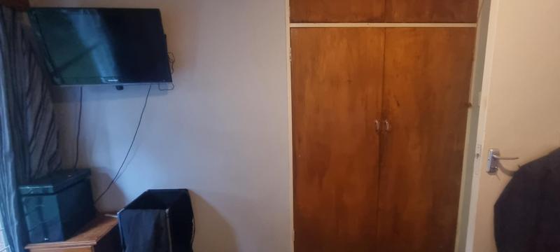 5 Bedroom Property for Sale in Eldoraigne Gauteng