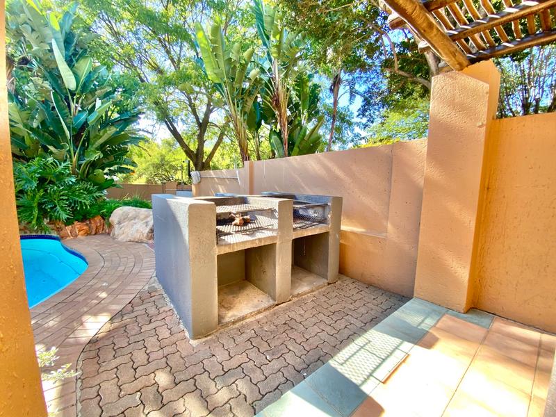 1 Bedroom Property for Sale in Pineslopes Gauteng