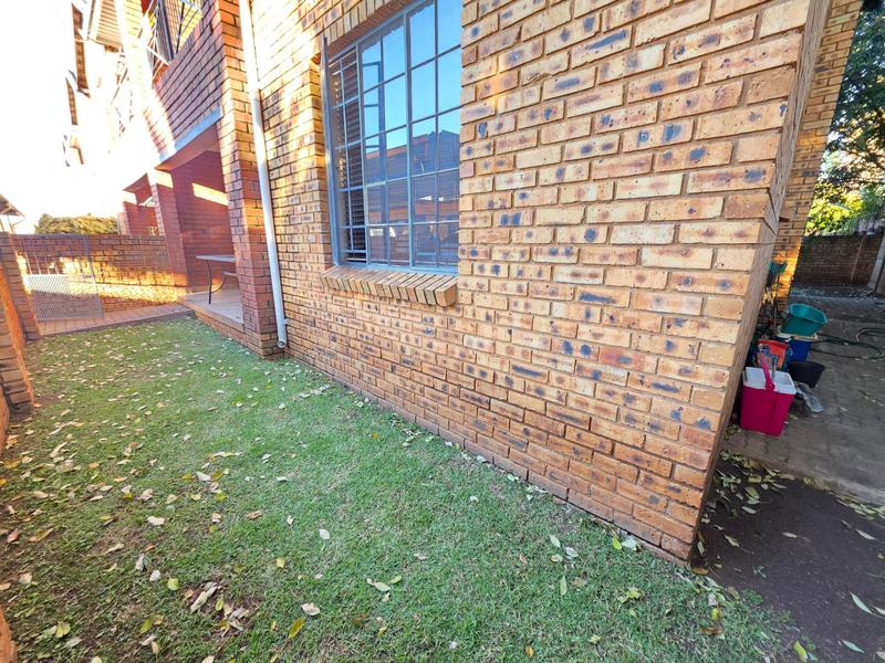 To Let 2 Bedroom Property for Rent in Golf Park Gauteng