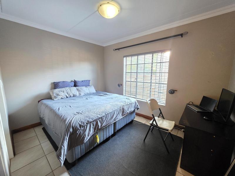 To Let 2 Bedroom Property for Rent in Golf Park Gauteng