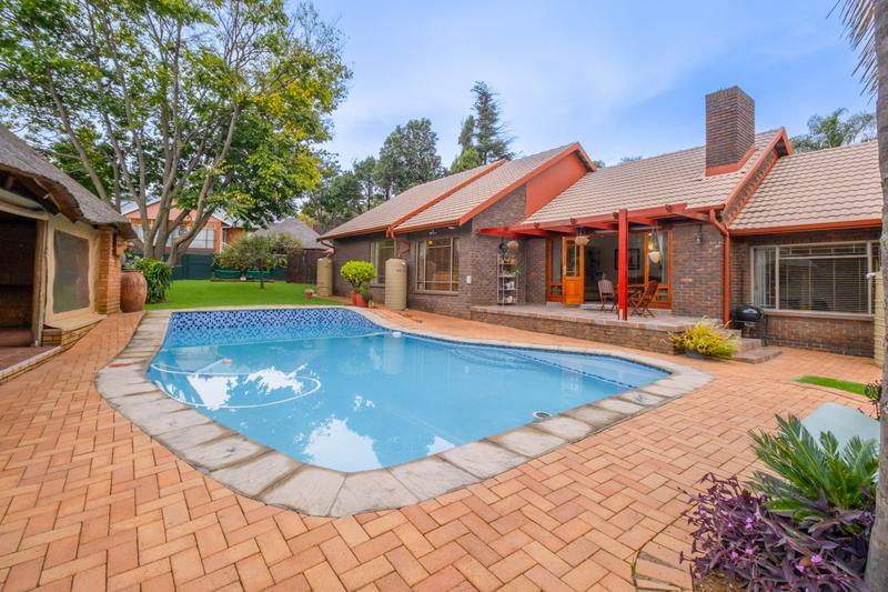 4 Bedroom Property for Sale in Wilro Park Gauteng