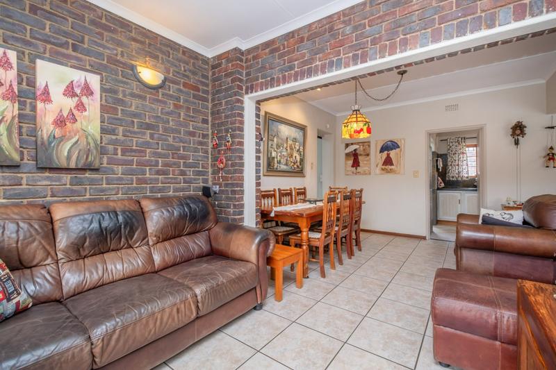 4 Bedroom Property for Sale in Wilro Park Gauteng