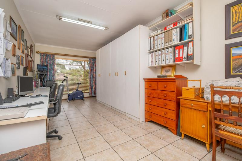 4 Bedroom Property for Sale in Wilro Park Gauteng