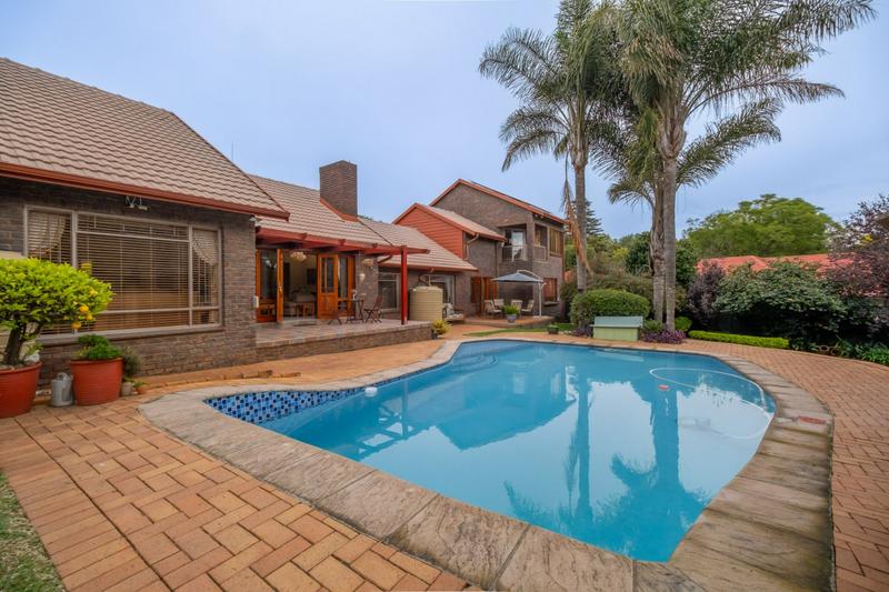 4 Bedroom Property for Sale in Wilro Park Gauteng