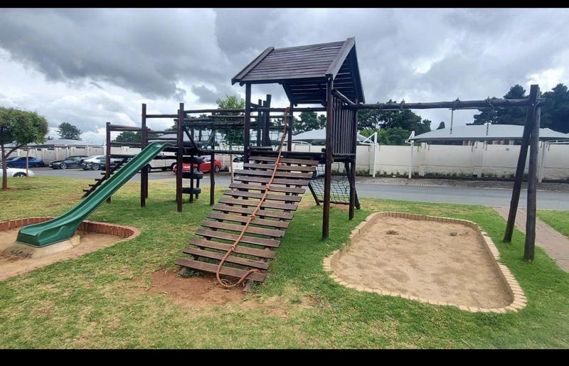 2 Bedroom Property for Sale in Carlswald Gauteng