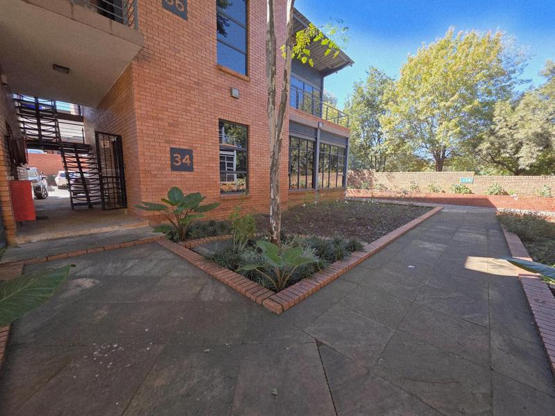 Commercial Property for Sale in Die Hoewes Gauteng