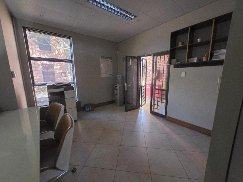 Commercial Property for Sale in Die Hoewes Gauteng