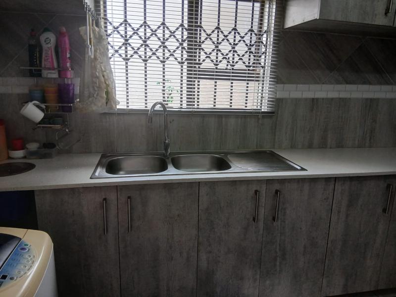 3 Bedroom Property for Sale in Mountain View Gauteng