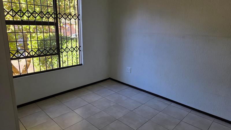 2 Bedroom Property for Sale in Georginia Gauteng