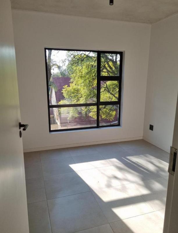 To Let 3 Bedroom Property for Rent in Waverley Gauteng