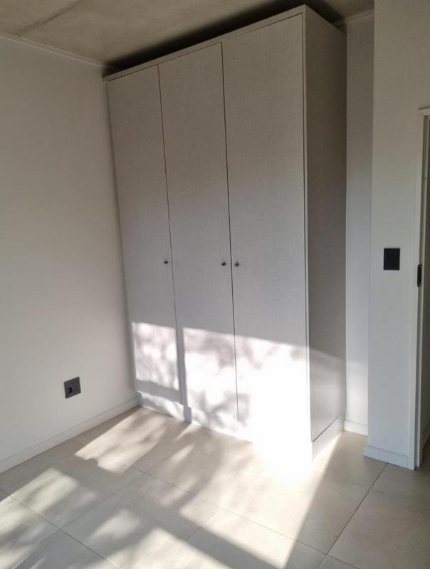 To Let 3 Bedroom Property for Rent in Waverley Gauteng