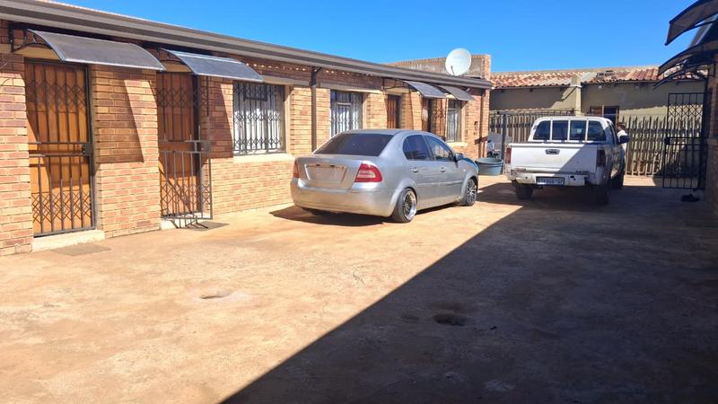 8 Bedroom Property for Sale in Buhle Park Gauteng