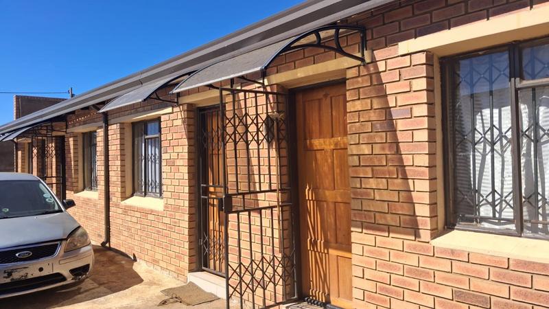 8 Bedroom Property for Sale in Buhle Park Gauteng