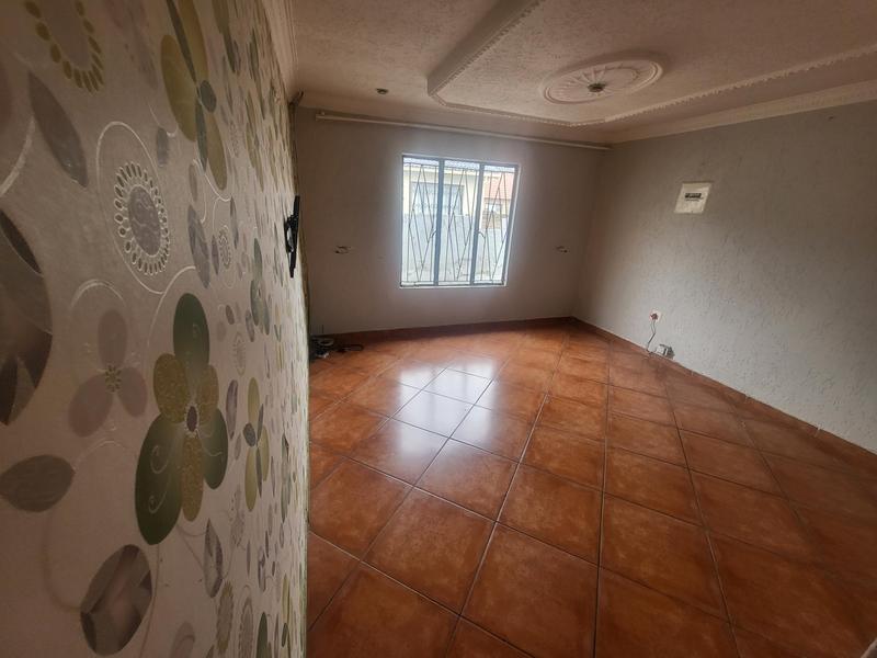 3 Bedroom Property for Sale in Birch Acres Gauteng