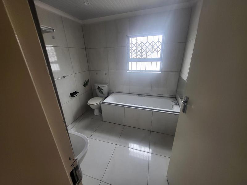 3 Bedroom Property for Sale in Birch Acres Gauteng