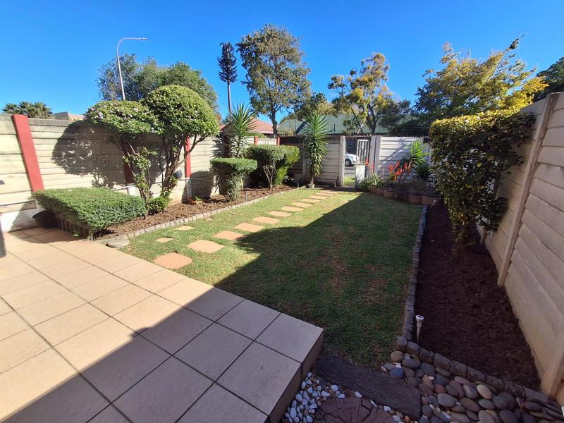 3 Bedroom Property for Sale in Brackenhurst Gauteng