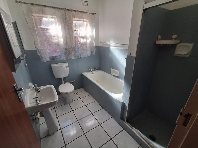 3 Bedroom Property for Sale in Brackenhurst Gauteng