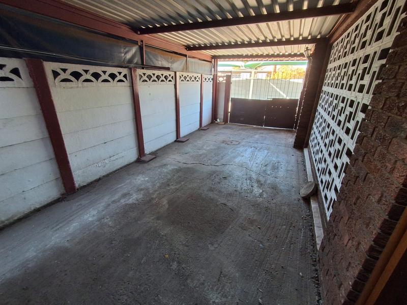3 Bedroom Property for Sale in Brackenhurst Gauteng