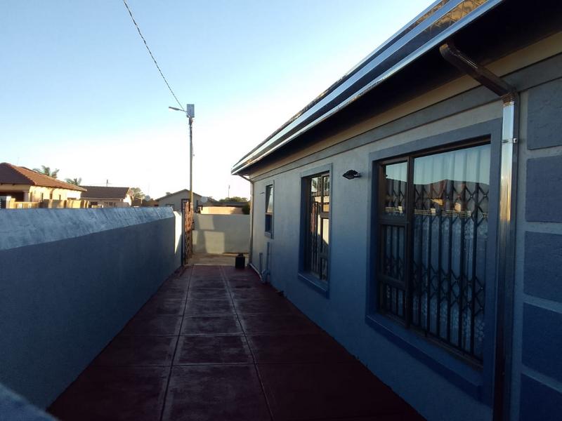 3 Bedroom Property for Sale in Windmill Park Gauteng