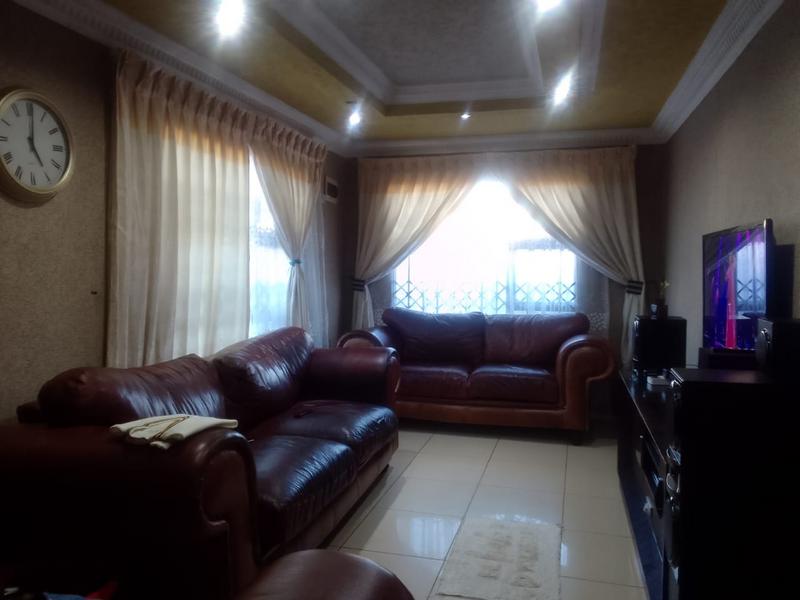 3 Bedroom Property for Sale in Windmill Park Gauteng