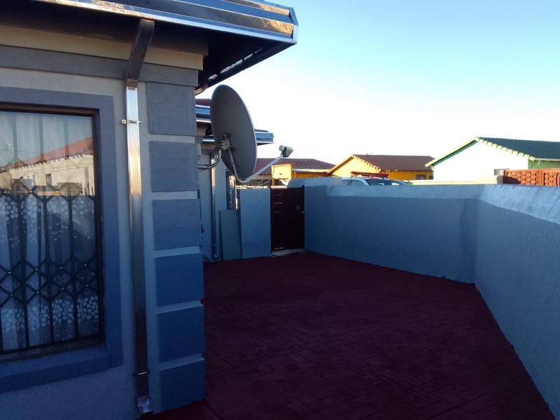 3 Bedroom Property for Sale in Windmill Park Gauteng