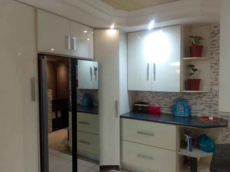 3 Bedroom Property for Sale in Windmill Park Gauteng