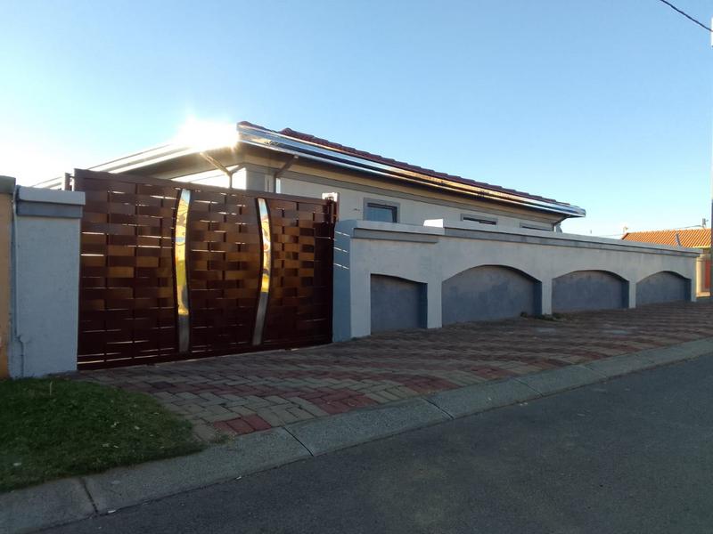 3 Bedroom Property for Sale in Windmill Park Gauteng
