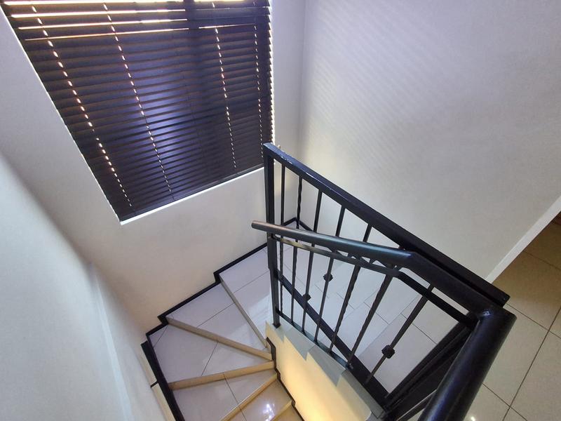 4 Bedroom Property for Sale in Bassonia Gauteng