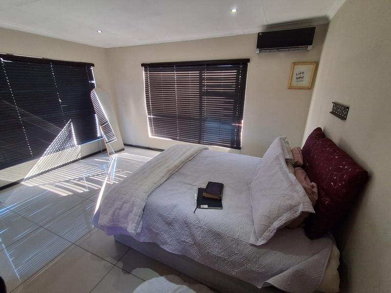 4 Bedroom Property for Sale in Bassonia Gauteng